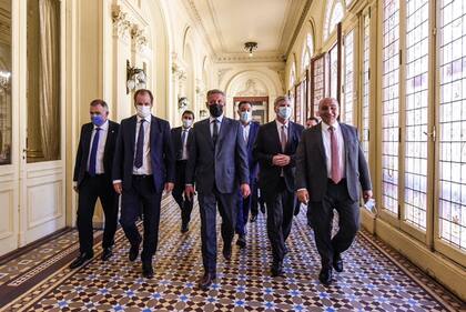Los gobernadores hoy en Casa Rosada junto al jefe de Gabinete, Juan Manzur
