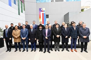 Los gobernadores que firmaron el compromiso por el esclarecimiento del atentado a la AMIA.