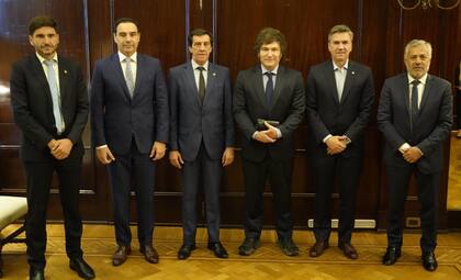 Los gobernadores radicales con Milei