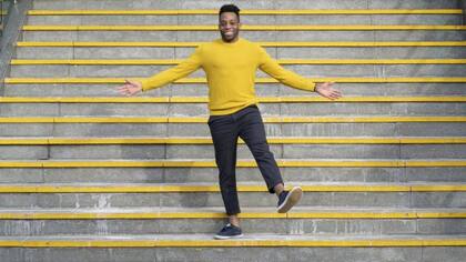 Los grandes beneficios que puede traerte el pararte en un solo pie