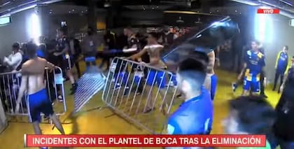 Los graves incidente que el plantel de Boca protagonizó en Belo Horizonte, por los que rompió la burbuja y tuvo que jugar con juveniles en el torneo local