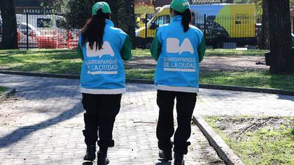 Los guardias ya están en 100 plazas porteñas