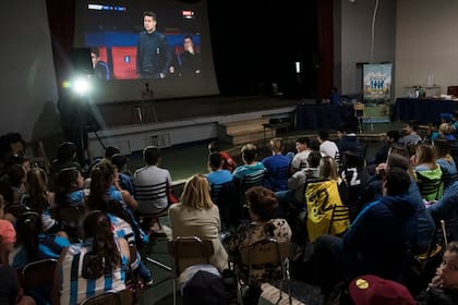 Los habitantes de Murphy estuvieron atentos a la suerte de Pochettino