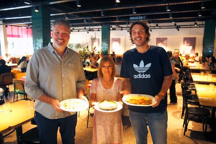 Los hermanos Guillermo y Alejandro Suffredini, y Nora Ballabene, los actuales dueños