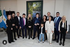 Los hermanos Milei, con los pastores Guillermo Maldonado y Jorge Ledesma, y el gobernador Leandro Zdero