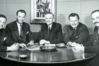 Los hermanos Rockefeller desde la izquierda: David, John D., Laurence, Nelson y Winthrop