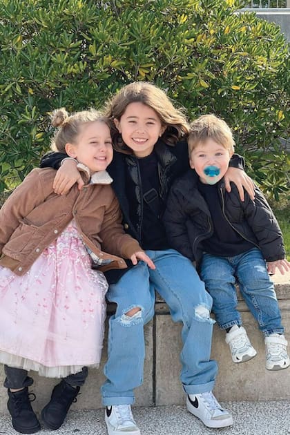 Los hijos de Eugenia: Rufina (9) –que tuvo con Nicolás Cabré–, Magnolia (4) y Amancio (2) –frutos de su relación con Benjamín Vicuña–.