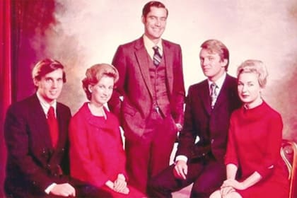 Los hijos de Fred Trump y Mary Anne MacLeod: Robert, Elizabeth, Fred Jr, Donald y Maryanne