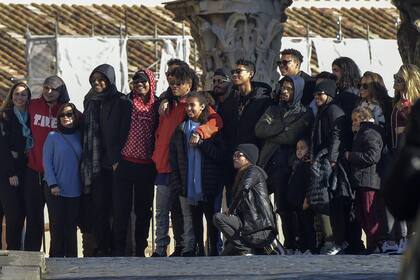 Todo el grupo familiar se tomó una foto en su visita a Roma