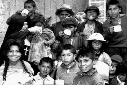 Los hijos e hijas de los trabajadores de las minas de Oruro, junto a Nazaria