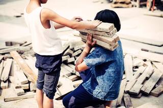 Detienen a una pareja en La Matanza por someter a servidumbre a sus ocho hijos