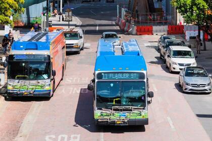 Los horarios de Metrobus en Miami-Dade varían los domingos, por lo que se aconseja consultar los horarios de las rutas individuales en línea para conocer los horarios específicos