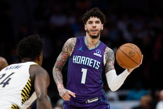 Los Hornets vencen 129-108 a los Pacers para su octava victoria en 10 juegos