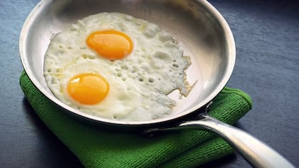 Los huevos pueden consumirse duros o fritos siempre que se use aerosol vegetal