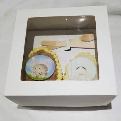 Los huevos salados se entregan en su propia caja, con cubiertos de bambú y pueden ser personalizados