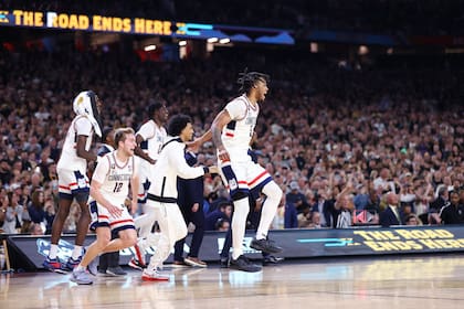 Los Huskies ganaron su segundo título consecutivo y acumulan seis campeonatos nacionales de NCAA