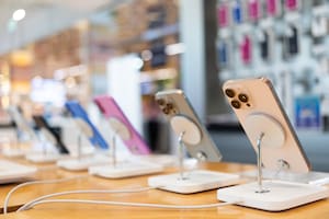 Cuándo bajarán los precios de los celulares importados y qué pasará con los de Tierra del Fuego