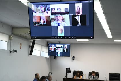 Los imputados escucharon el veredicto conectados a través de la plataforma Zoom.