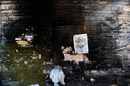 Los incendios son frecuentes tanto por la acumulación de residuos como por ritos paganos