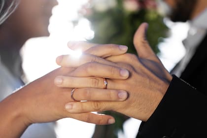 Los indocumentados casados con ciudadanos de EE.UU. podrían tener una posibilidad de estatus legal