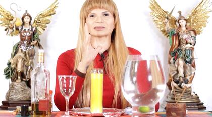 Los ingredientes necesarios para el ritual de Mhoni Vidente son fáciles de conseguir o ya se tienen en casa, según la astróloga (YouTube/Mhoni Vidente)