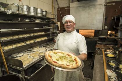 Los inmortales, con su característica pizza a la piedra, se fundó en 1952