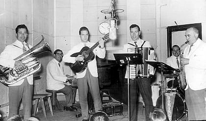 Los instrumentos de viento los llevaban los músicos del Regimiento 5 de Infantería de Bahía Blanca