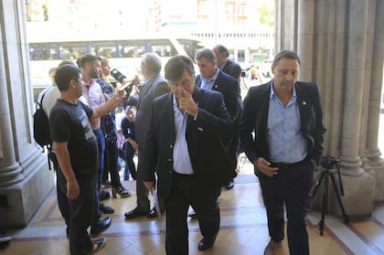 Los dirigentes del campo al ingresar a la reunión con el Gobierno nacional