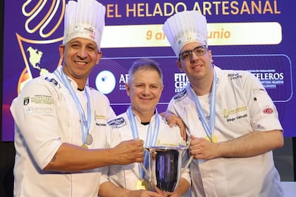 Los integrantes del equipo ganador son: Eduardo Zacaría, Diego Colaner y Diego Calculli