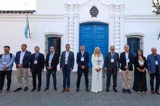 Los intendentes protestan contra el “manejo centralista” de los fondos que ejecuta Milei