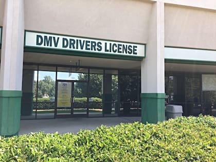 Los interesados en obtener la REAL ID deberán solicitar turno en la oficina del DMV correspondiente para poder avanzar con el trámite (Archivo)