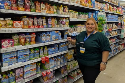 Los interesados pueden elegir entre los puestos a medio tiempo o completo en Walmart