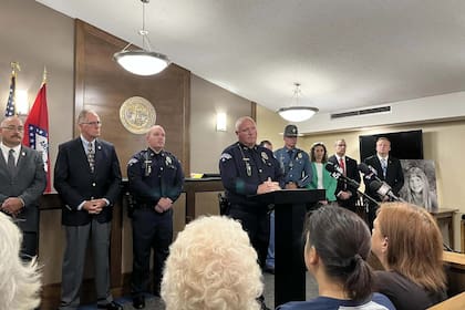 Los investigadores al dar a conocer las nuevas pruebas que reactivan la investigación del secuestro de Morgan Nick