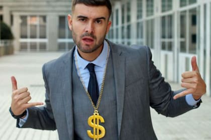 El abuso narcisista suele venir acompañado de abuso económico, físico y psicológico