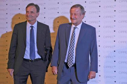 El presidente de Fiat Argentina, Cristiano Ratazzi (derecha)