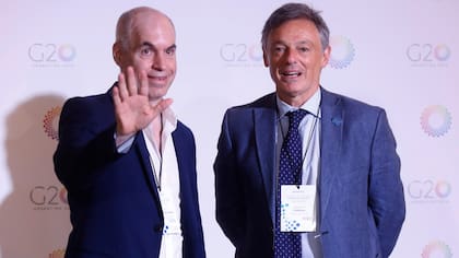 Horacio Rodríguez Larreta, jefe de Gobierno de la ciudad de Buenos Aires, junto al ministro de Producción, Francisco Cabrera