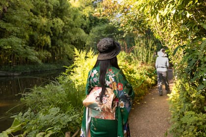 Los jardines son de marcada inspiración japonesa.