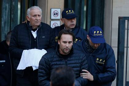 Los Jinkis, cuando se presentaron en Tribunales por el FIFAGate