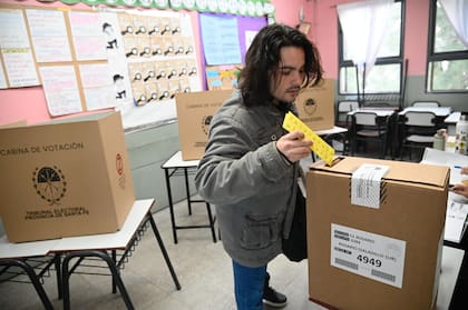 Los jóvenes de entre 20 y 30 años fueron que mayoritariamente se ausentaron de la votación
