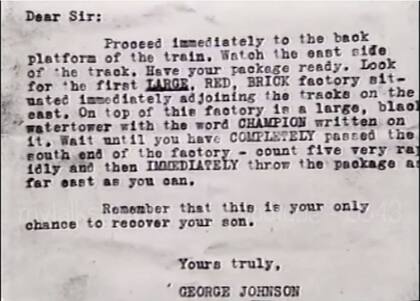 Los jóvenes escribieron a la familia de Bobby Franks, el niño que asesinaron, cartas de rescate en la que pedían dinero para devolver al menor, que ya estaba muerto