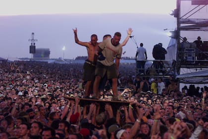 Los jóvenes que asistieron a Woodstock 1999 mostraban una actitud violenta ya en los primeros días del festival