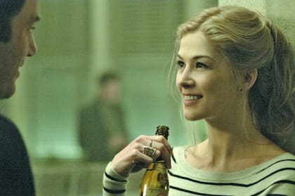Los juegos de seducción son una pieza clave en este thriller psicológico que protagoniza la ascendente Rosamund Pike
