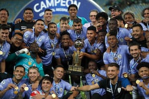 El técnico y los seis jugadores argentinos que le ganaron una final a Flamengo