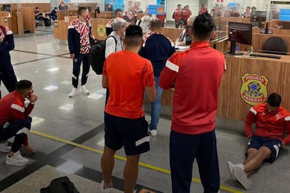 Los jugadores de Independiente vivieron una odisea en el aeropuerto de Salvador, en el estado brasileño de Bahía.