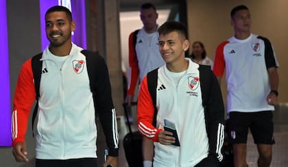 Los jugadores de River iniciaron su viaje rumbo a Venezuela el domingo a la mañana.