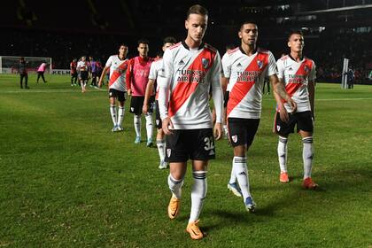 Los jugadores de River luego de la derrota con Colón, en Santa Fe