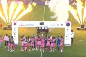 La reacción de Messi y sus compañeros del Inter Miami al explotar los fuegos artificiales en Hong Kong