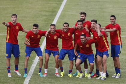 Los jugadores españoles se divirtieron con su público