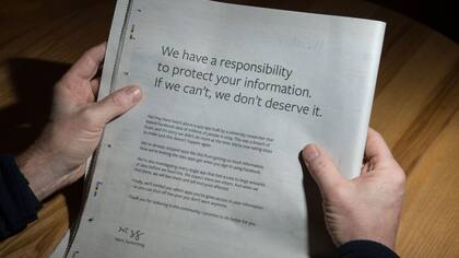 Los legisladores acusan a Facebook de no asumir su "responsabilidad" sobre la difusión de noticias falsas