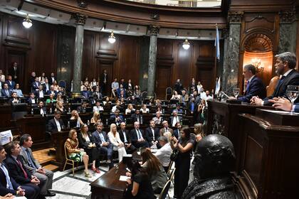 Los legisladores estuvieron presentes en la apertura de sesiones